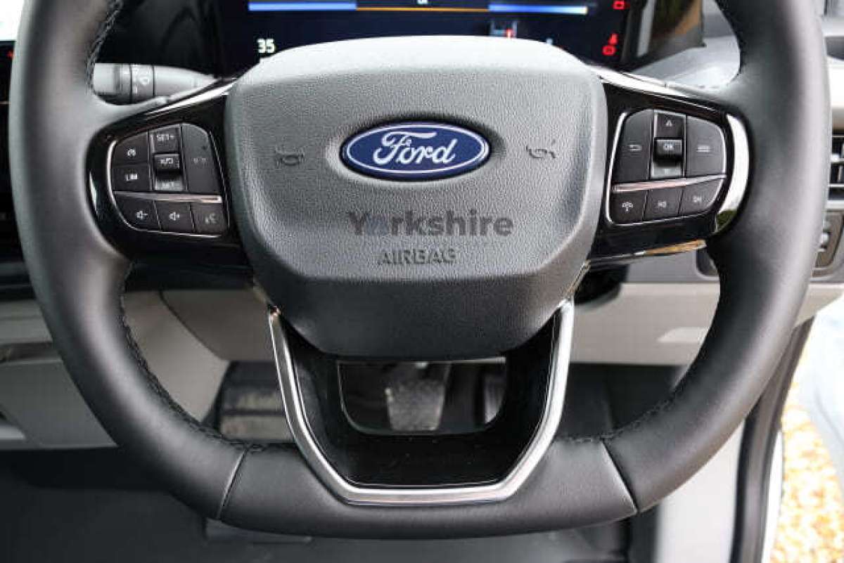 This is the Transit Custom 320 L1H1 232PS PHEV Sport Van vehicle.